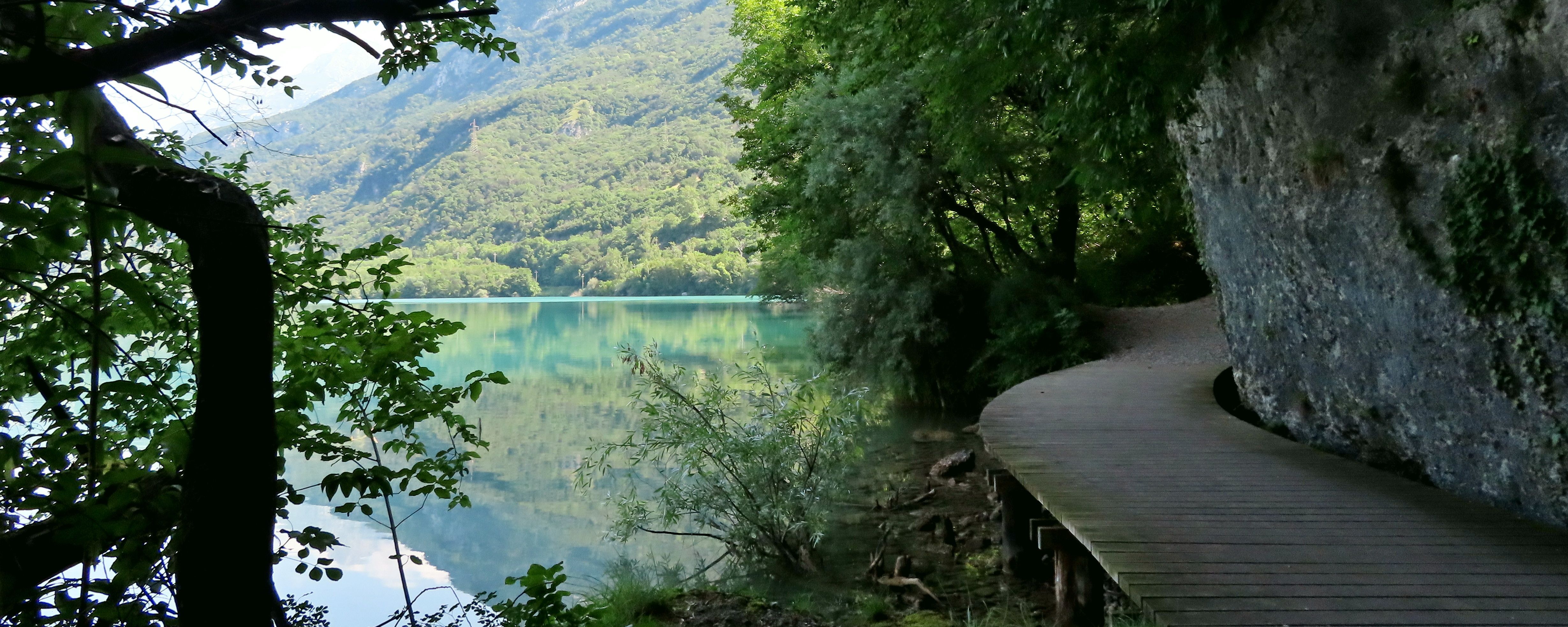lago di Cavazzo e pista ciclabile